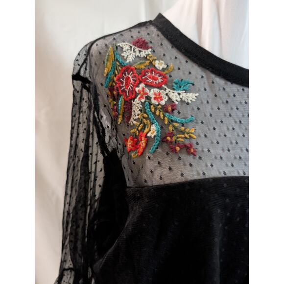 Maurices Shirt Women's Fairycore Whimsigoth Swiss Dot Bell Sleeve Blouse Size XL - Picture 3 of 16